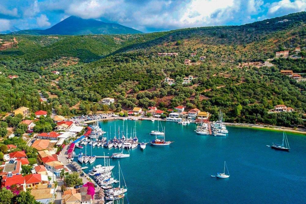 Μπουκαμβίλια - Bougainvillea Sivota  Exterior photo