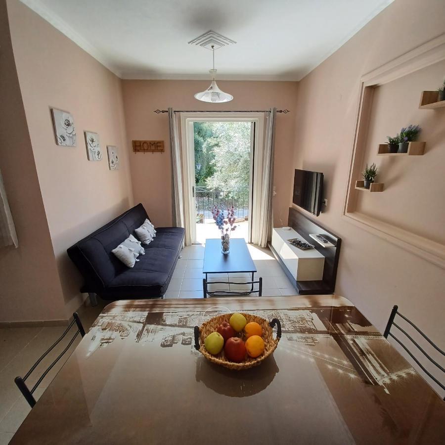 Μπουκαμβίλια - Bougainvillea Sivota  Exterior photo