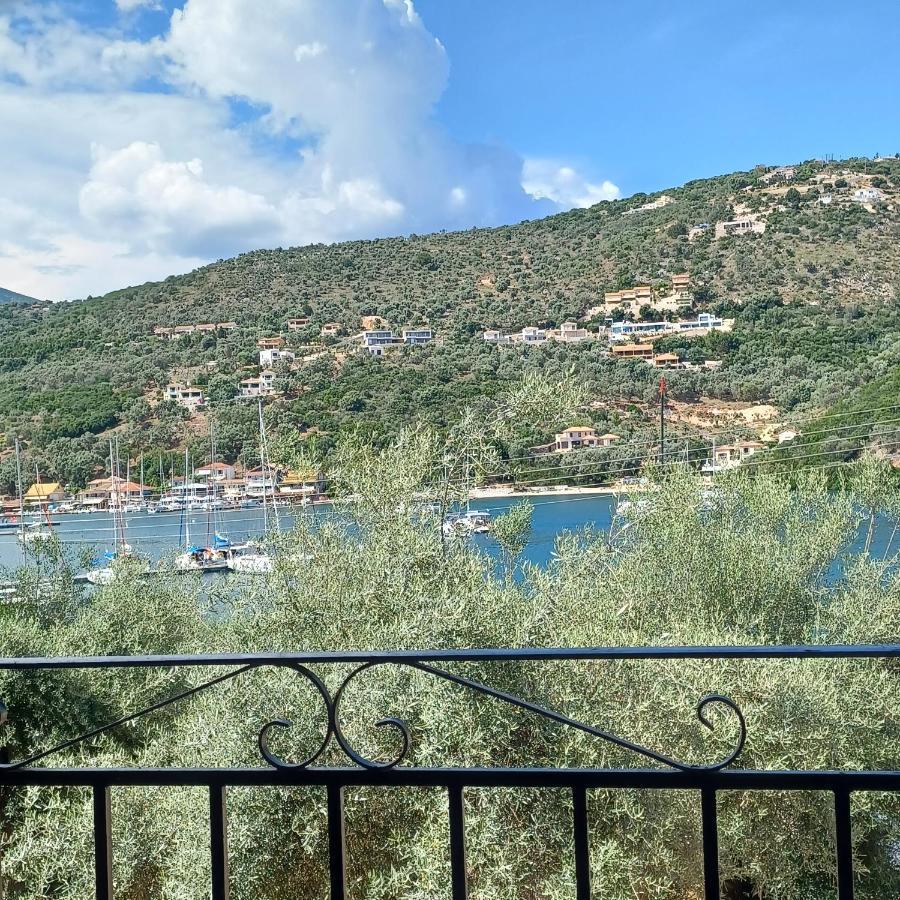 Μπουκαμβίλια - Bougainvillea Sivota  Exterior photo